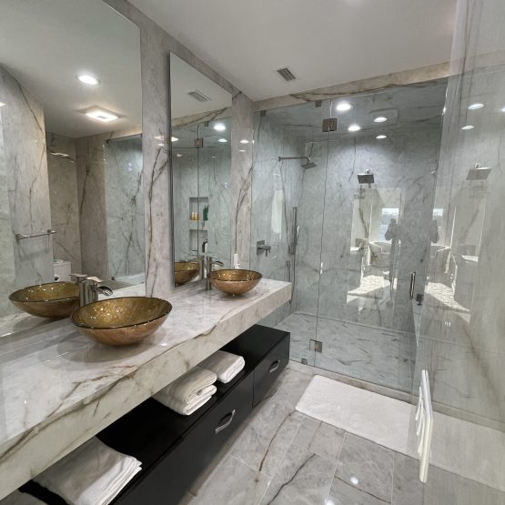 Himalaya Neolith Porcelian Shower Walls