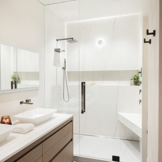 Neolith Shower Walls