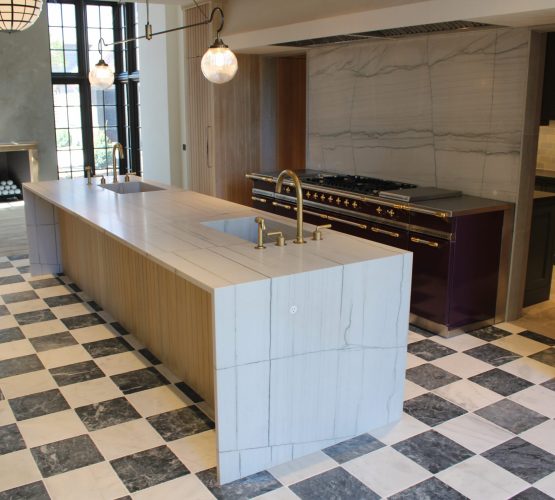 Quartzite Kitchen with Integrated Sinks