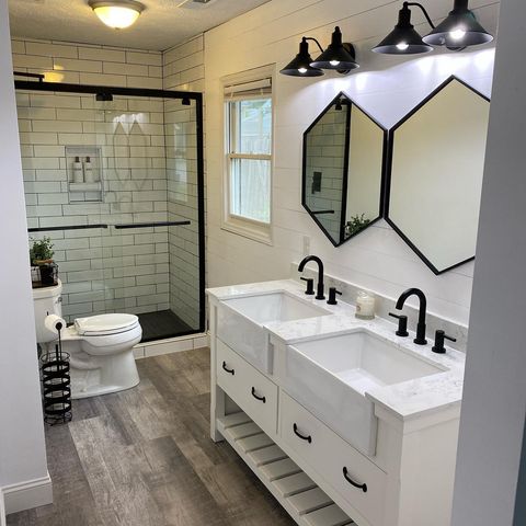 Swansbridge Double Vanity with Apron Sinks