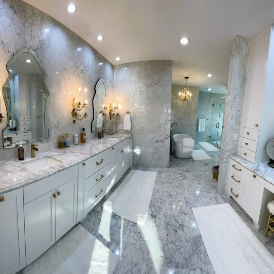 White Carrara slab walls